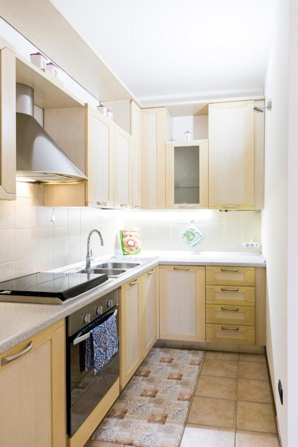 Vanilla - Cozy Apartment With Private Terrace 阿罗纳 外观 照片