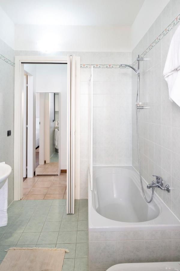 Vanilla - Cozy Apartment With Private Terrace 阿罗纳 外观 照片